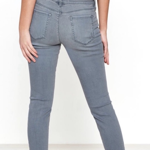 Pacsun Grey Distressed Jeggings - Picture 3 of 3